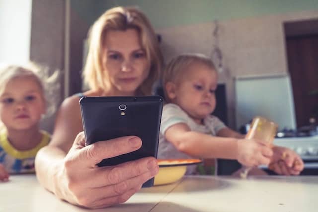 What is a Safe Cell Phone Distance from a Baby? 5 Things You MUST Know